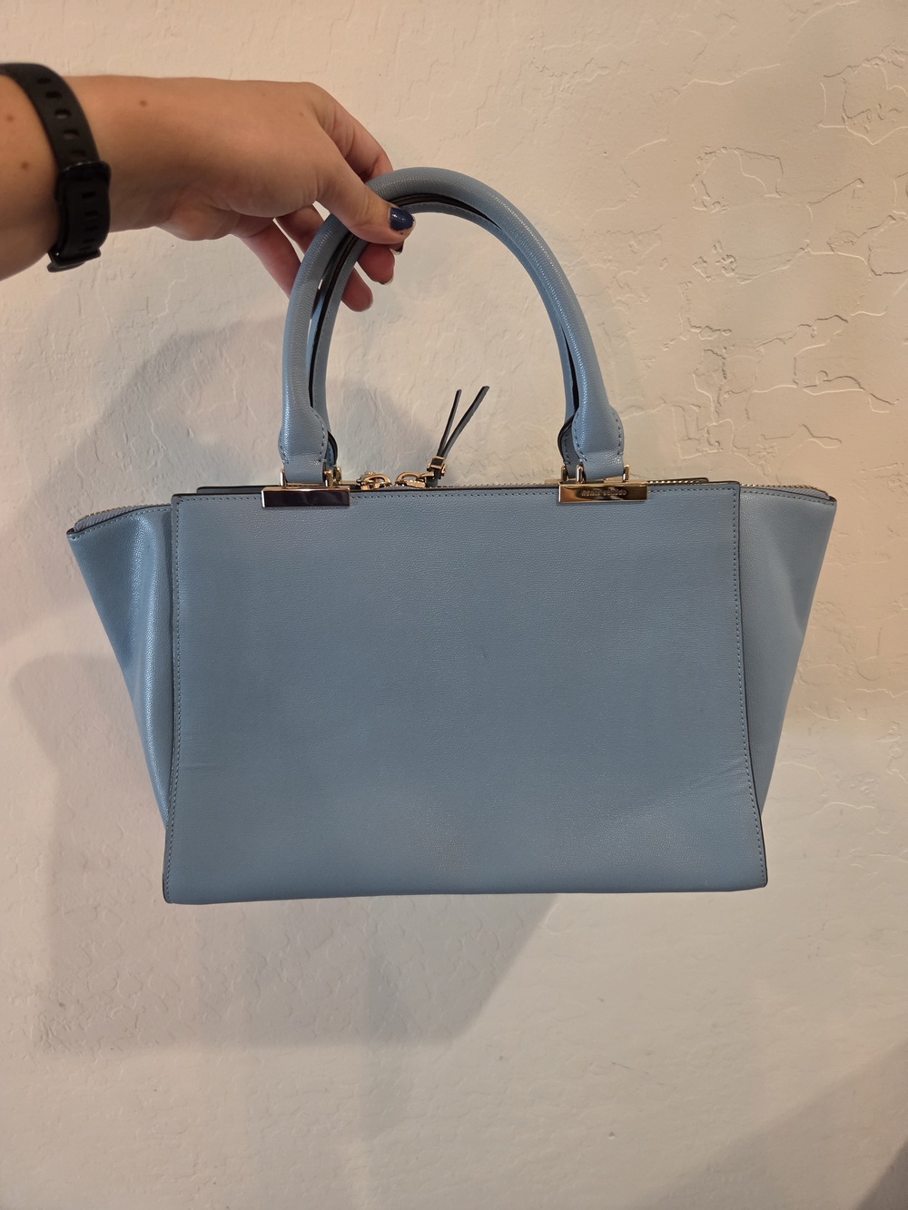 henri bendel 17x9 light blue Top-handle satchel W/Crossbody & gold hardware - Picture 4 of 8
